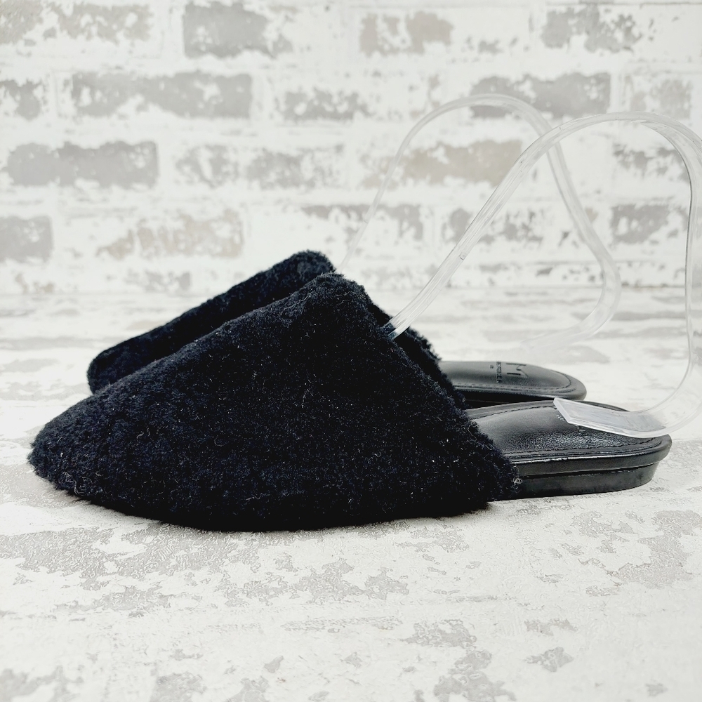 NEW Marc Fisher Women's Sabrinna Black Cozy Shearling Mules W663